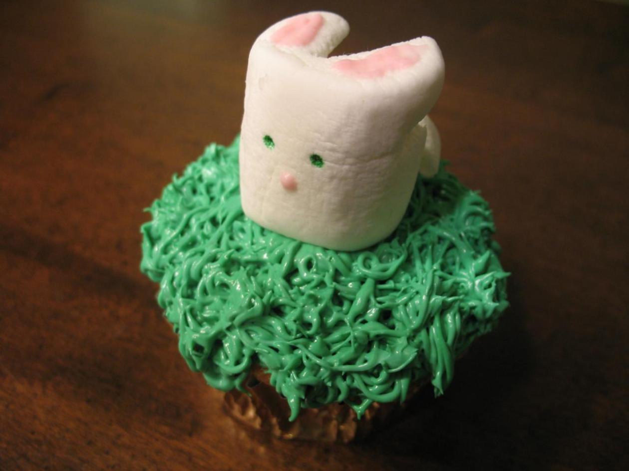 bunny_cupcake.36204113_large