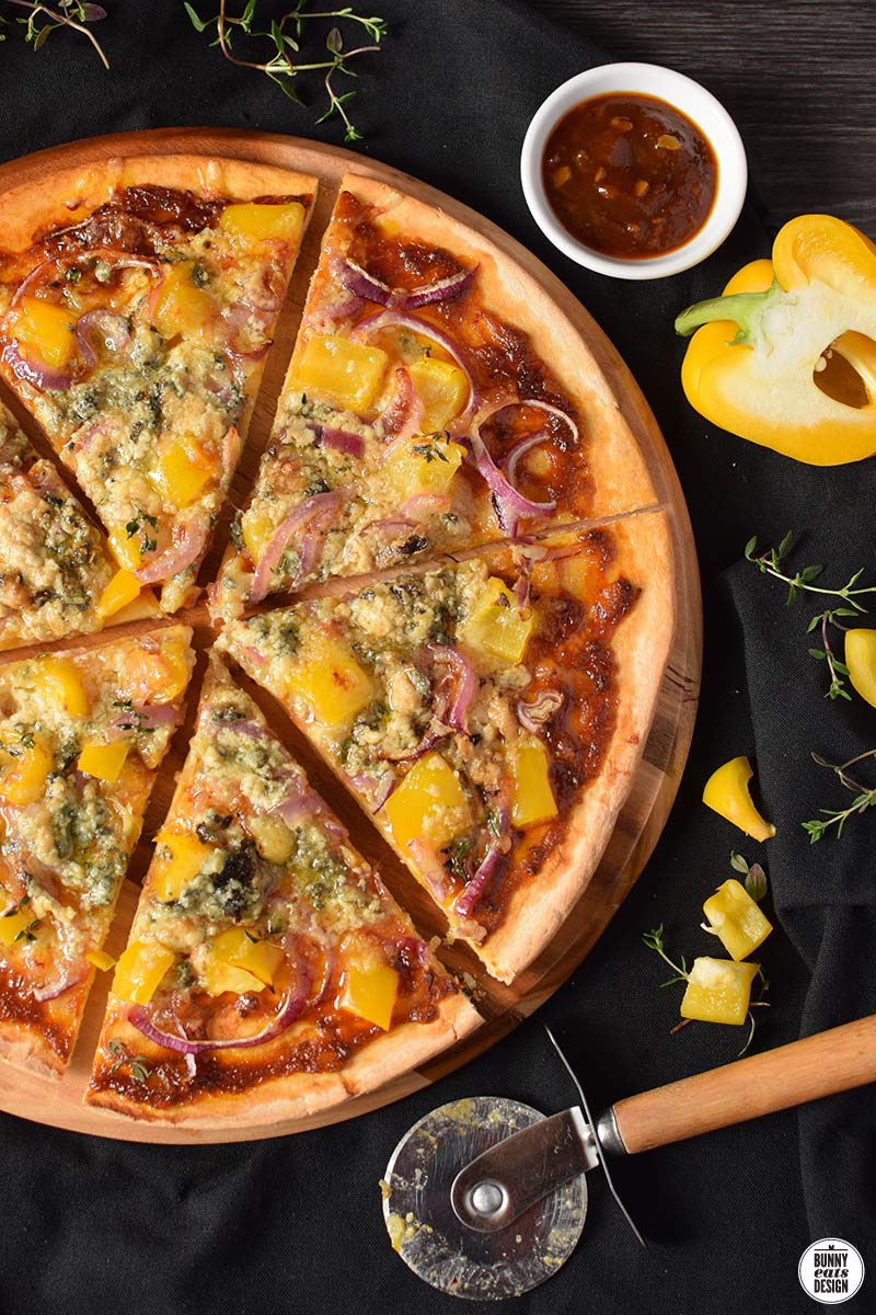 blue-cheese-tamarind-pizza-030