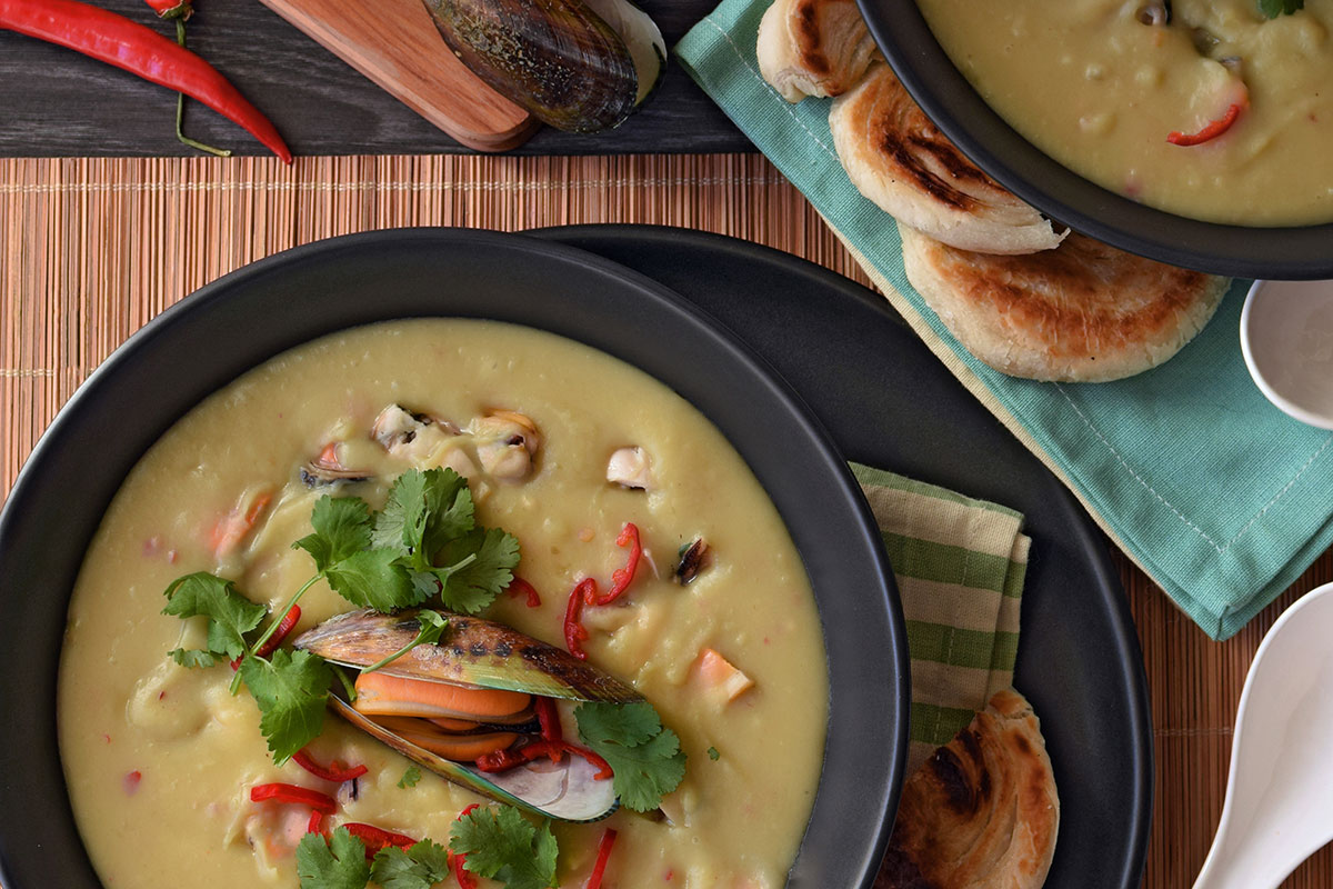 Thai coconut mussel and kumara chowder | Bunny Eats Design